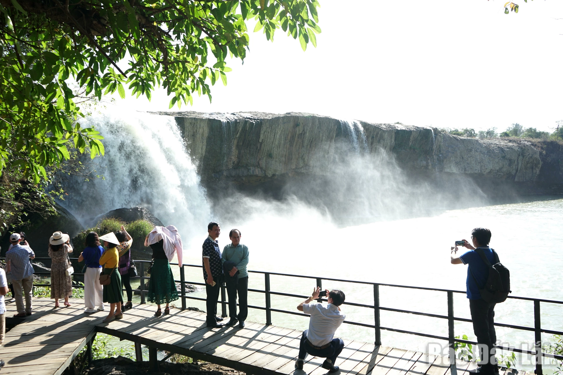 Lên rừng xuống biển du xuân ở Đắk Lắk