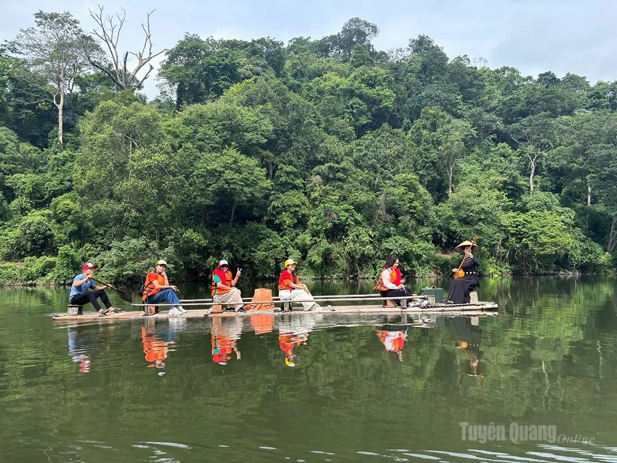Du xuân xứ Tuyên
