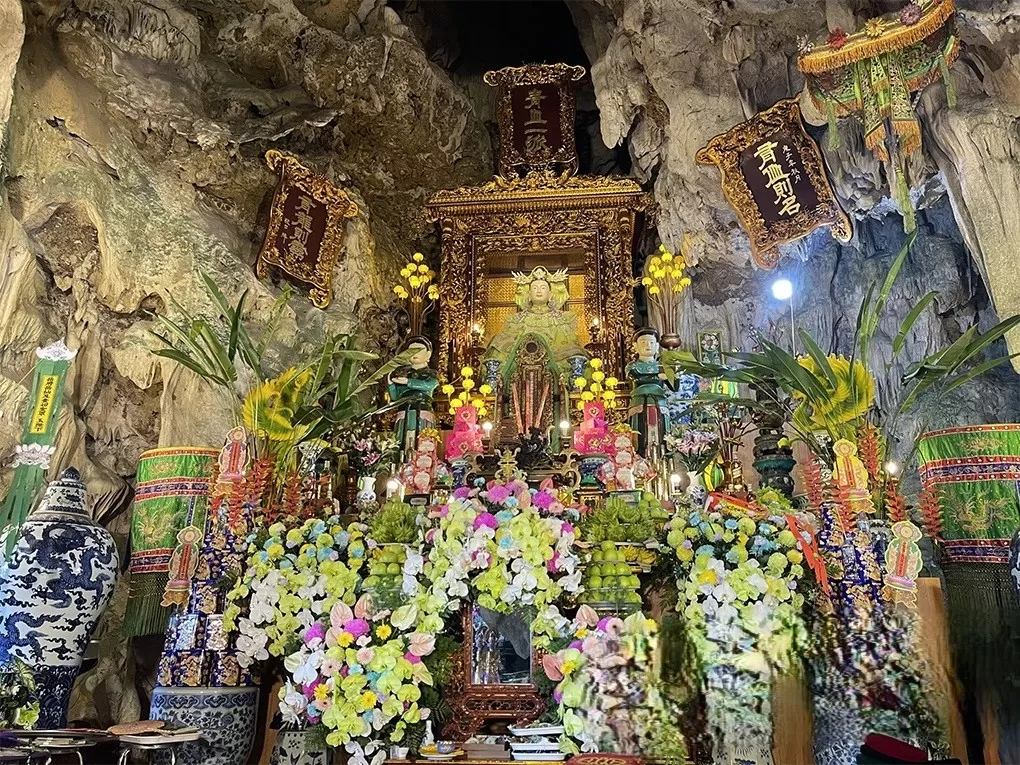 Mysterious Phong Son Cave, Phu Tho