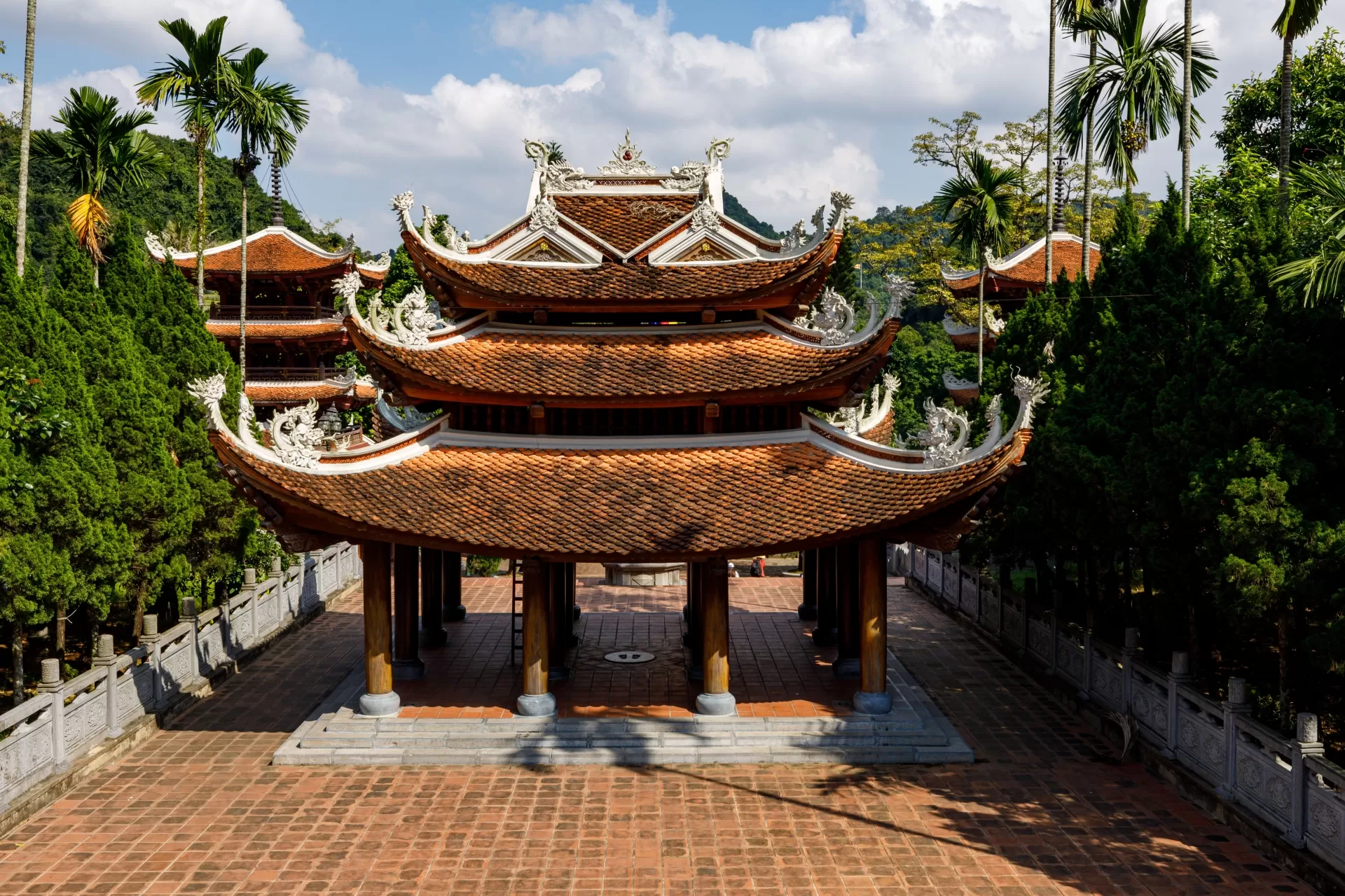 HUONG PAGODA 1 DAY TOUR
