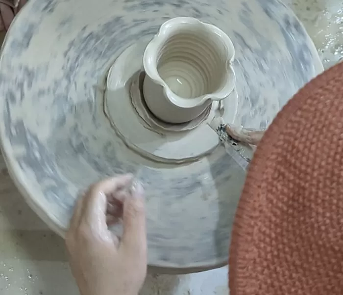 HANOI JEEP BAT TRANG POTTERY VILLAGE TOUR