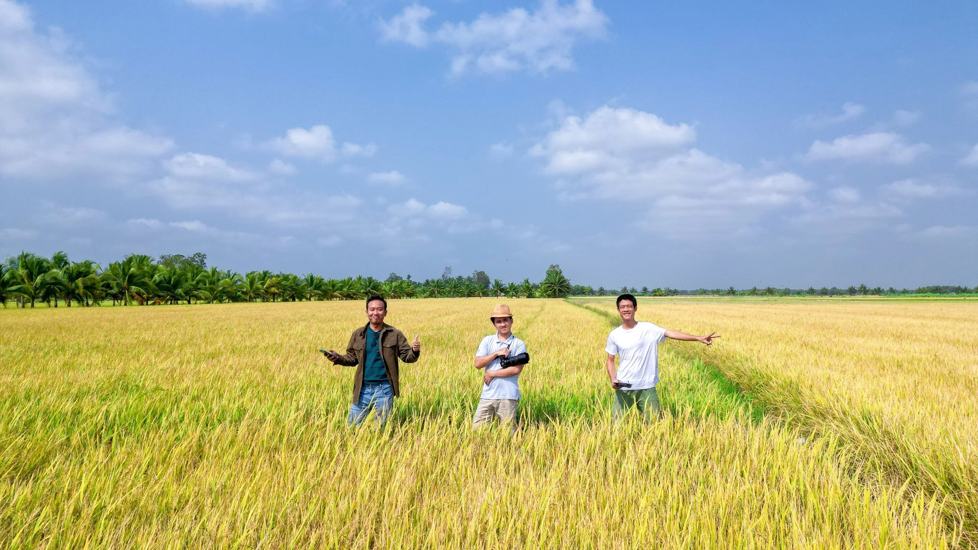 HANOI JEEP COUNTRYSIDE TOUR - CO LOA CITEADEL