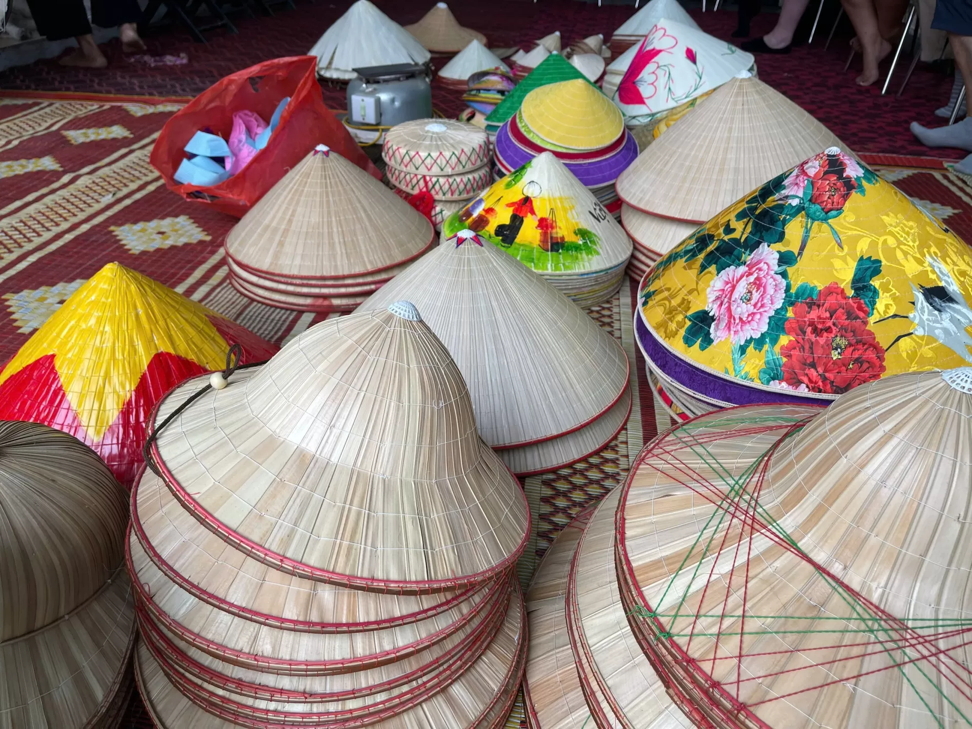 HANOI HALF-DAY TOUR CONICAL HAT AND INCENSE CRAFT VILLAGE