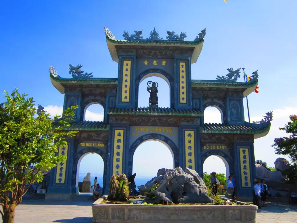 LINH UNG PAGODA - MARBLE MOUNTAIN - HOI AN ANCIENT TOWN