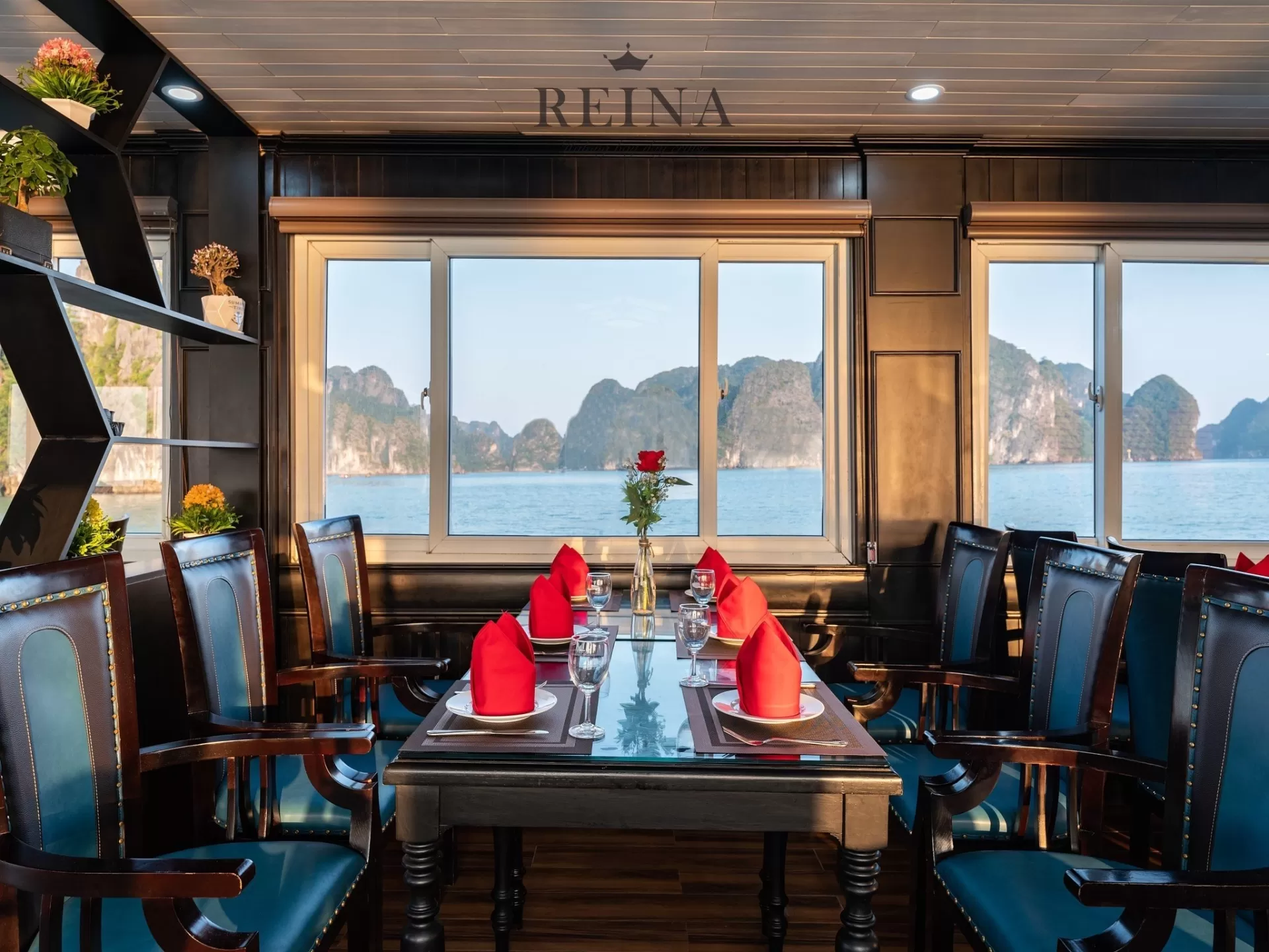 HA LONG BAY 1 DAY TOUR - 3* CRUISE WITH SET MENU LUNCH