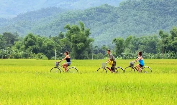 MAI CHAU VALLEY  1 DAY TOUR FROM HANOI