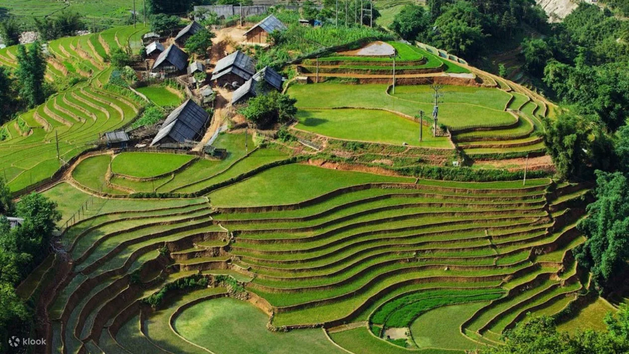 SAPA 3 DAYS 2 NIGHTS - OVERNIGHT IN HOTEL & TA VAN VILLAGE
