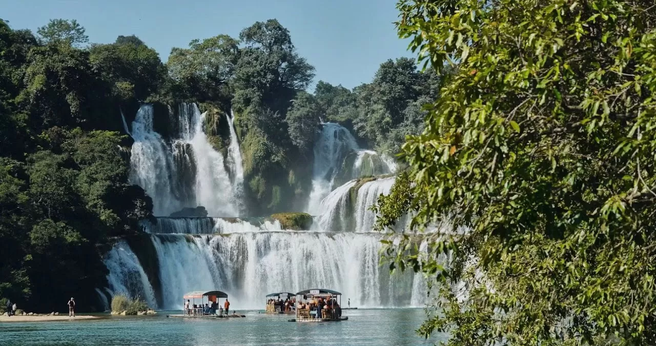 BAN GIOC WATERFALL 2 DAYS 1 NIGHT - OVERNIGHT IN HOTEL