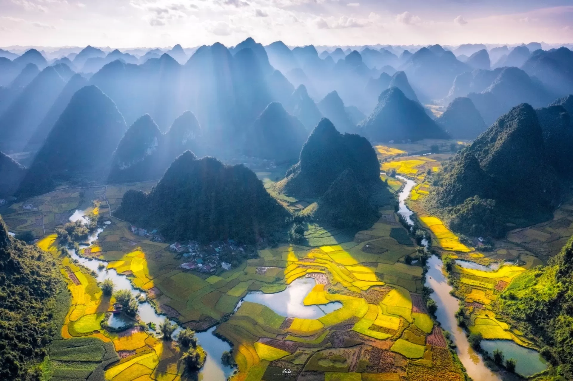 CAO BANG - BAN GIOC WATERFALL 2 DAYS 3 NIGHTS TRIP - HOMESTAY OVERNIGHT