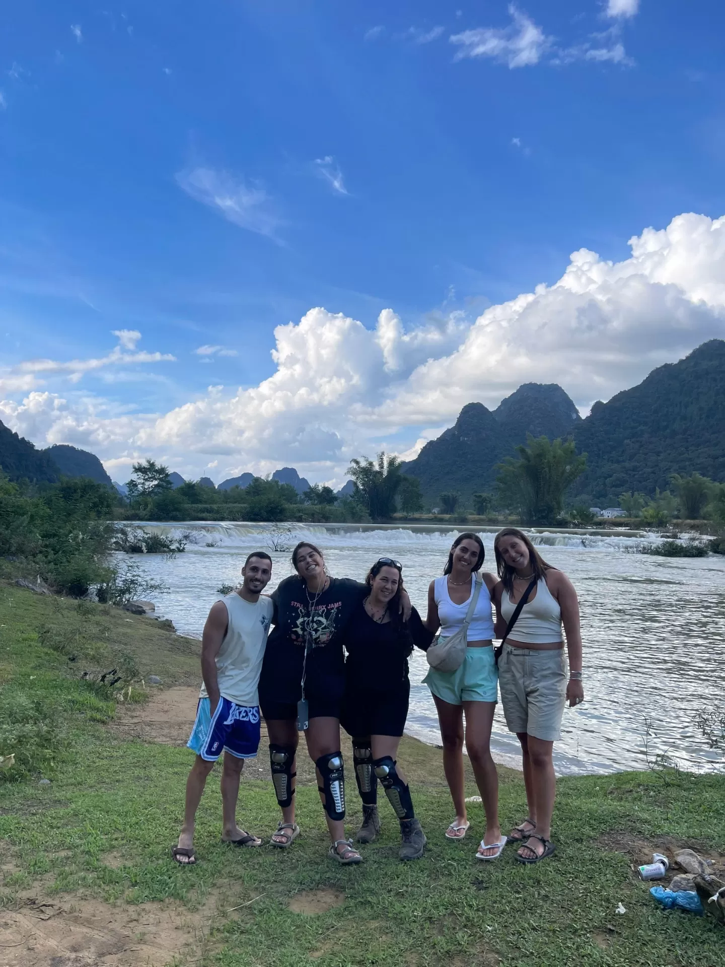CAO BANG – BAN GIOC WATERFALL 1 DAY 2 NIGHTS TRIP