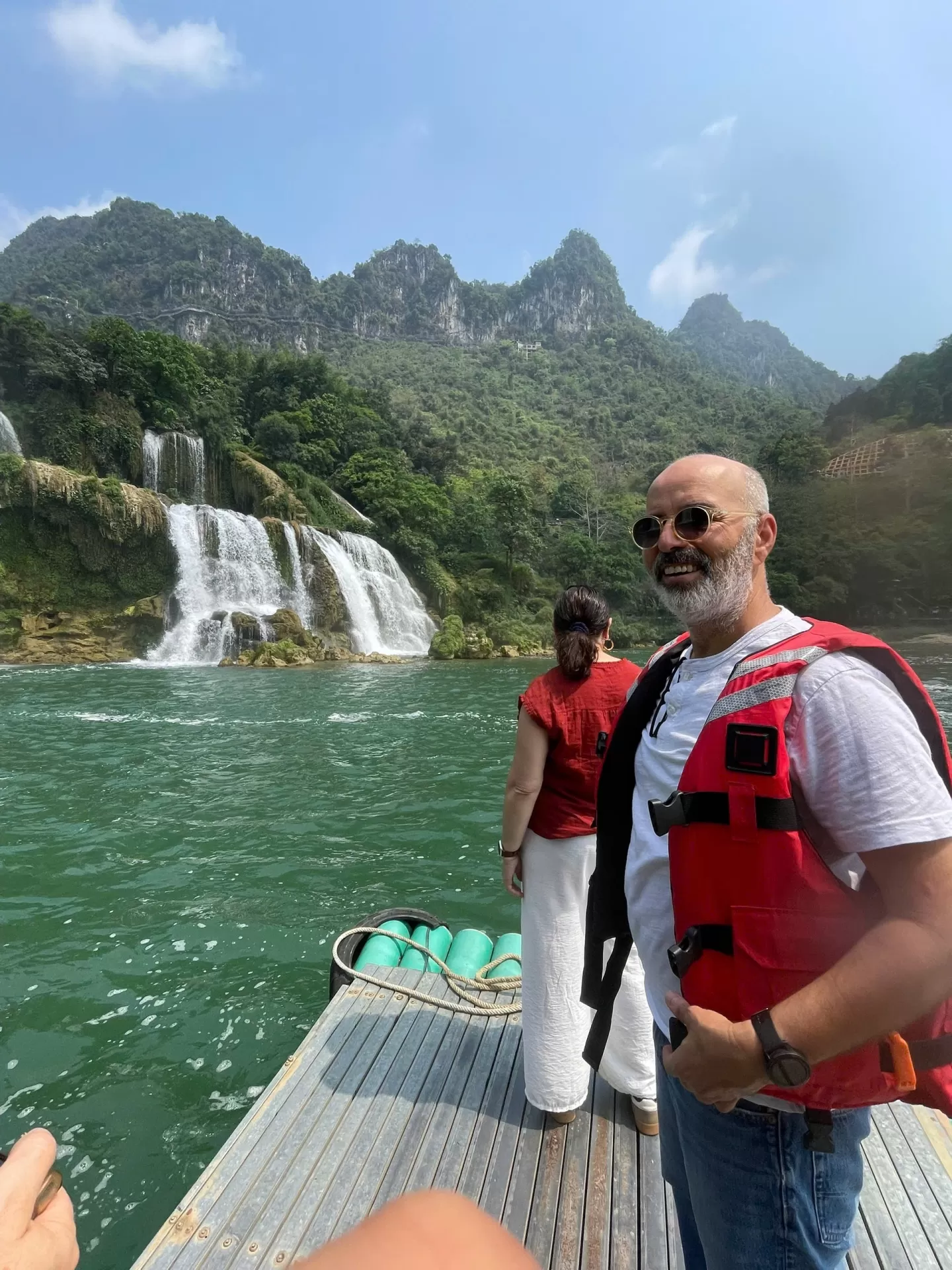 BAN GIOC WATERFALL 2 DAYS 1 NIGHT - OVERNIGHT IN HOTEL