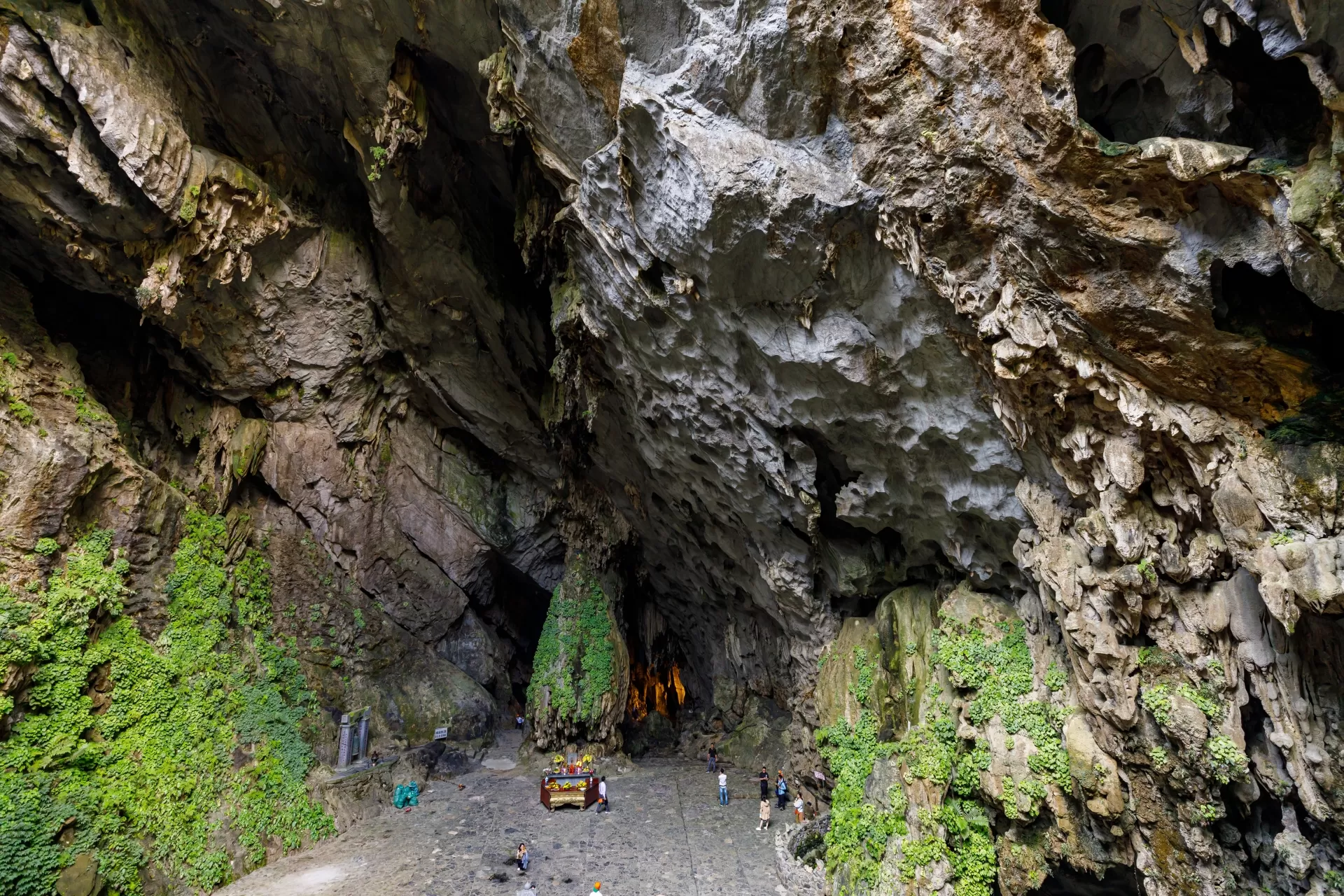 HUONG PAGODA 1 DAY TOUR