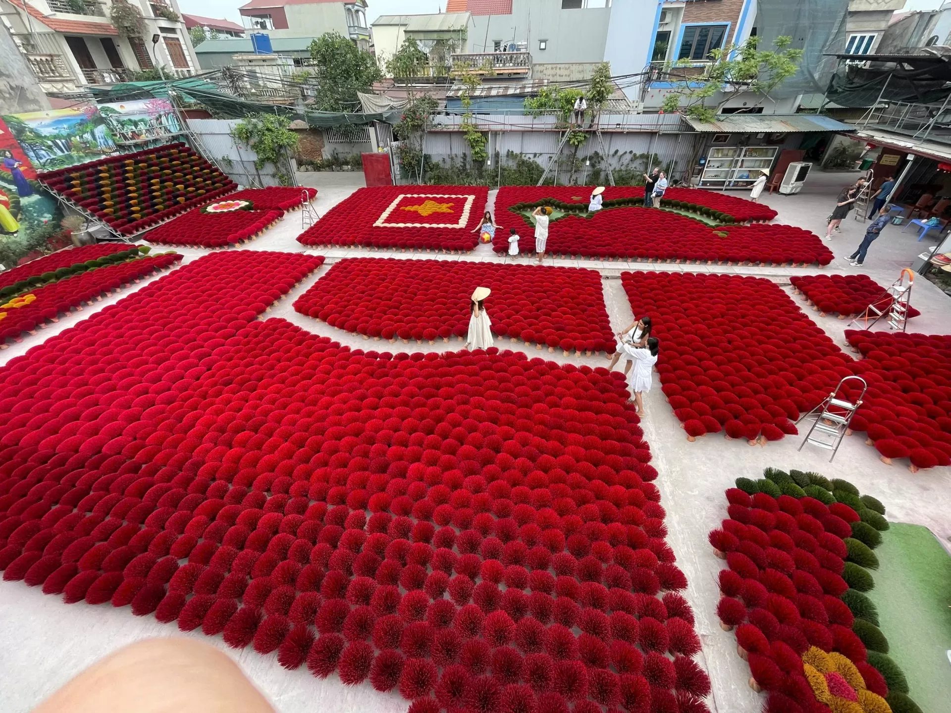 HANOI HALF-DAY TOUR CONICAL HAT AND INCENSE CRAFT VILLAGE
