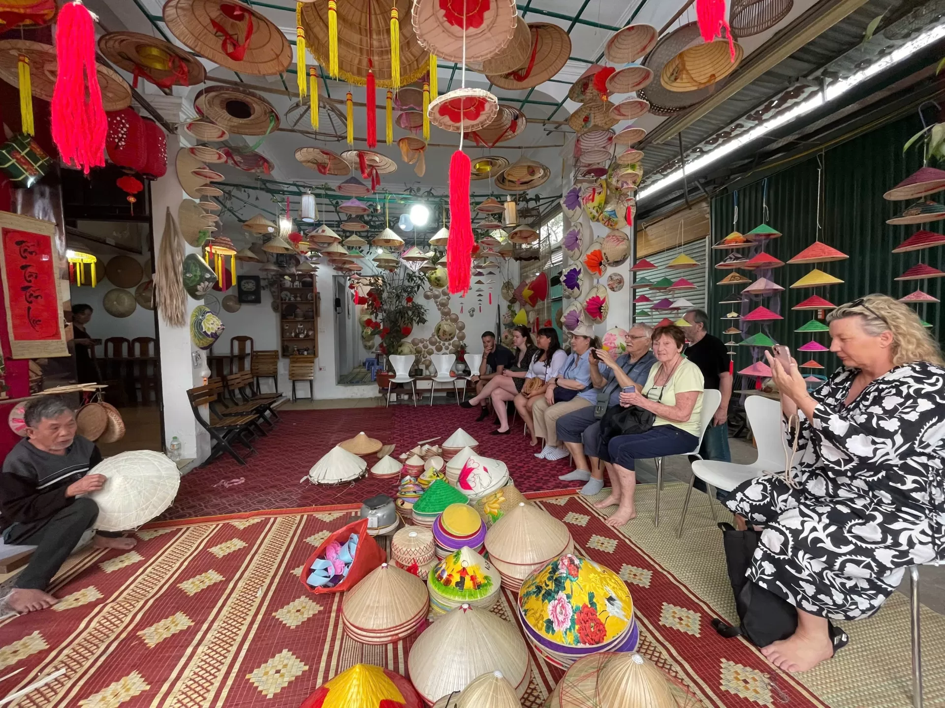 HANOI HALF-DAY TOUR CONICAL HAT AND INCENSE CRAFT VILLAGE