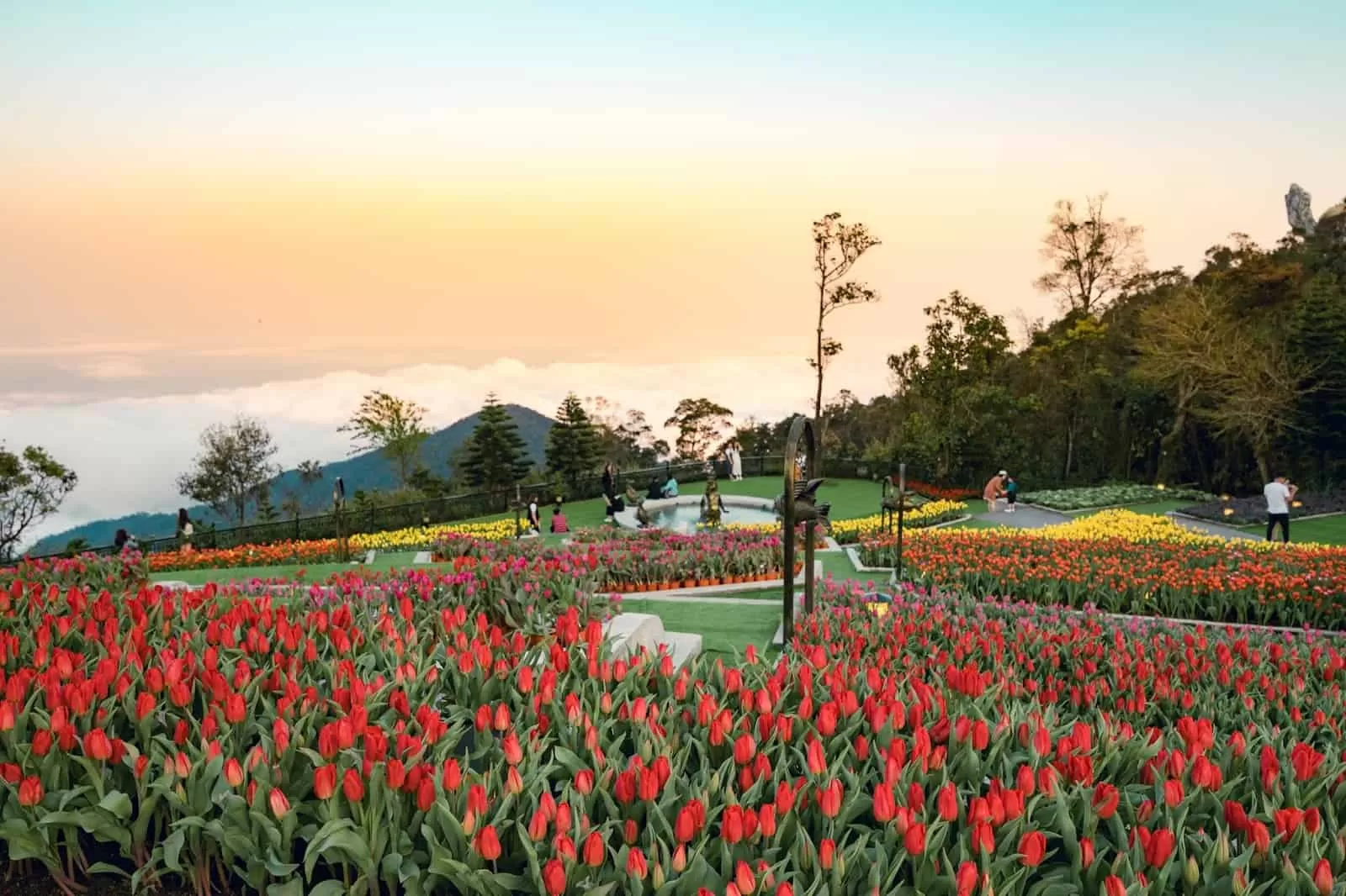 BA NA HILL FULL-DAY TOUR WITH BUFFET LUNCH