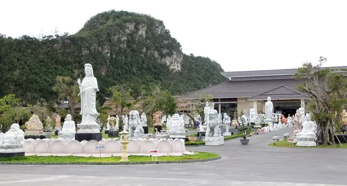 MARBLE MOUNTAINS - HOI AN ANCIENT TOWN