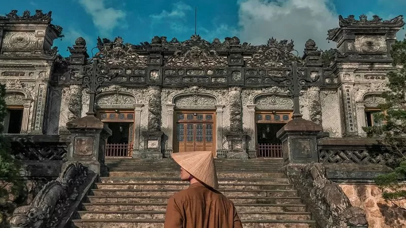 HAI VAN TUNNEL - HUE IMPERIAL CITY 1 DAY FROM DA NANG