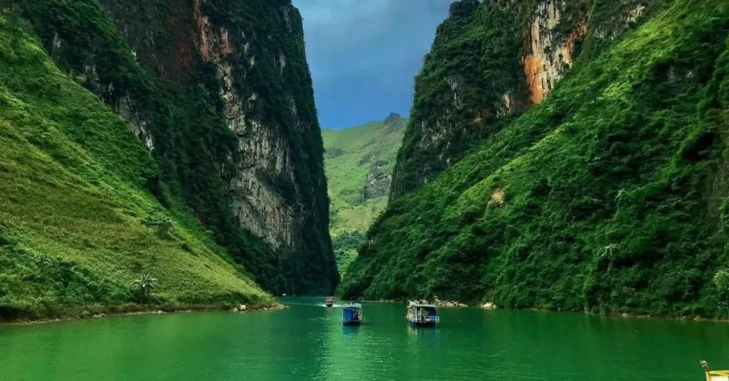HA GIANG 4 DAYS 5 NIGHTS TRIP BY MOTORBIKE