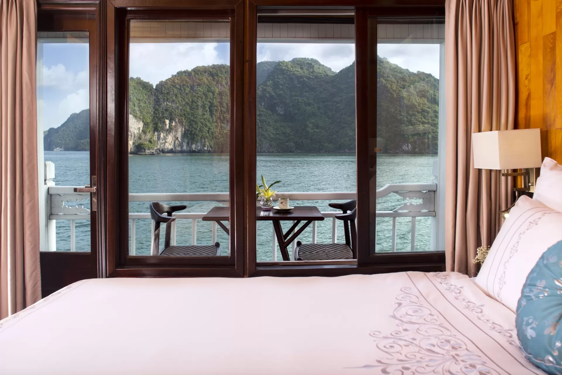 4* CRUISE HA LONG BAY 2 DAYS 1 NIGHT TRIP