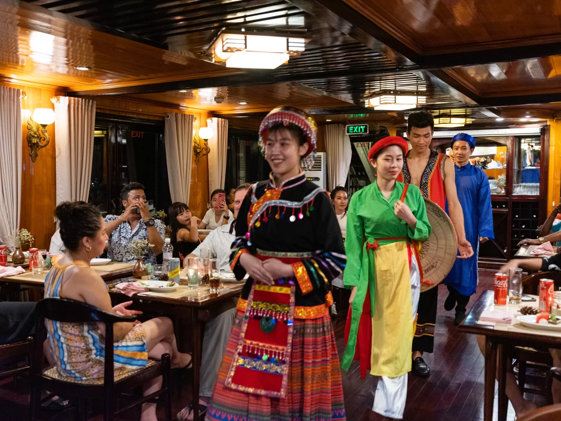 4* CRUISE HA LONG BAY 2 DAYS 1 NIGHT TRIP