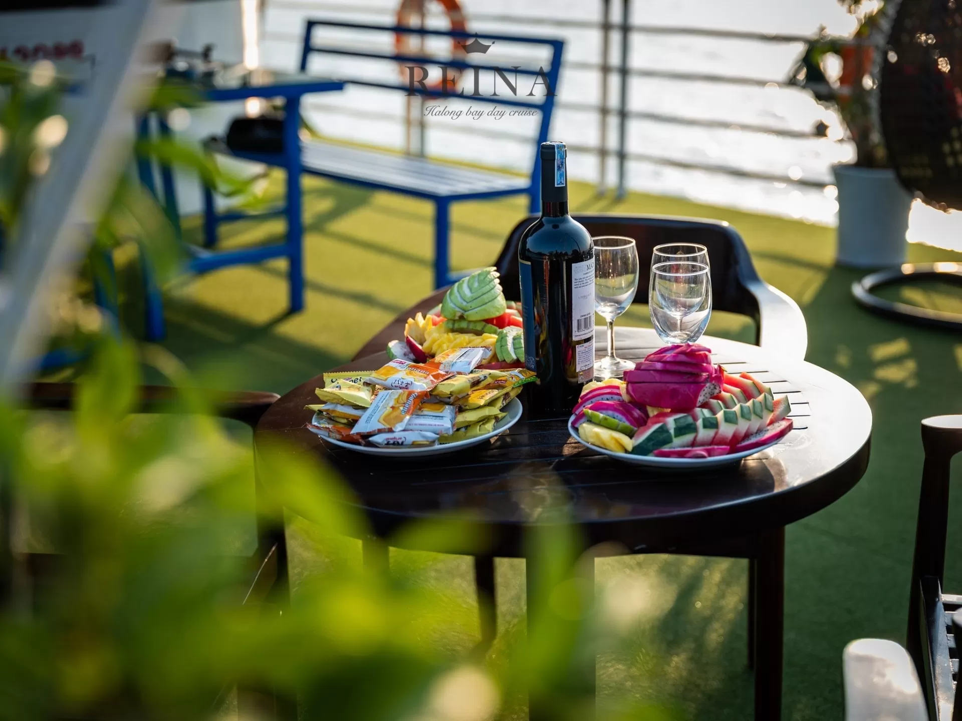 HA LONG BAY 1 DAY TOUR - 3* CRUISE WITH SET MENU LUNCH