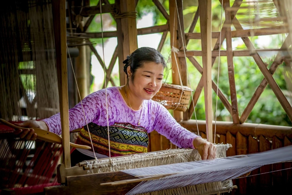MAI CHAU VALLEY  1 DAY TOUR FROM HANOI