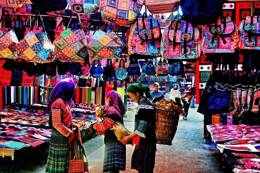 SAPA 2 DAYS 1 NIGHT BAC HA MARKET - HOTEL OVERNIGHT