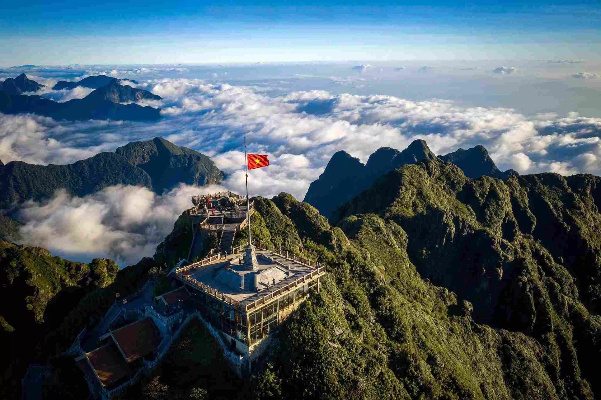 SAPA 3 DAYS 2NIGHTS FANSIPAN PEAK - HOTEL OVERNIGHT