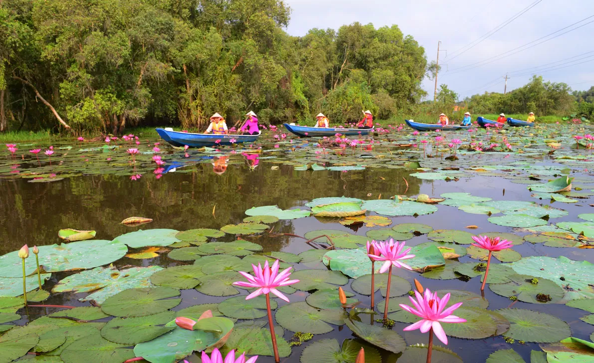 TAN LAP FLOATING VILLAGE 1 DAY TOUR FROM HO CHI MINH CITY