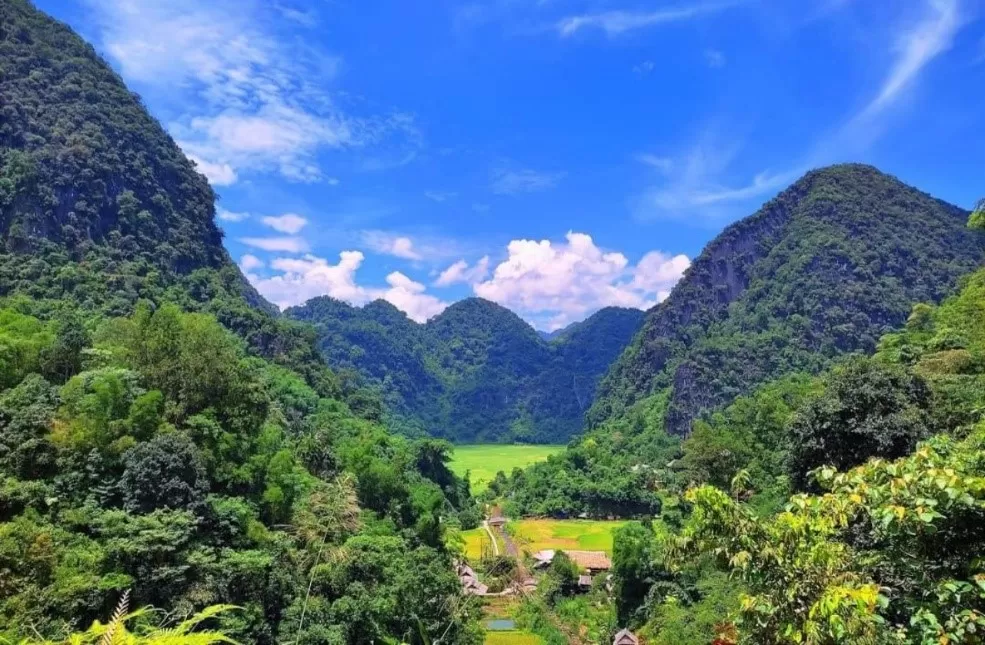 TOUR TREKKING Pù Luông 2N1Đ